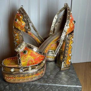 Azalea Wang Platform Heels Size 9
